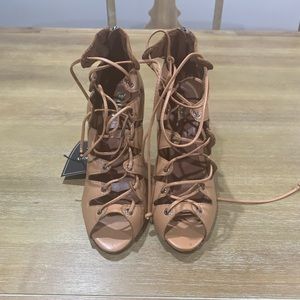 Nude sandal from Schütz. Almost new.